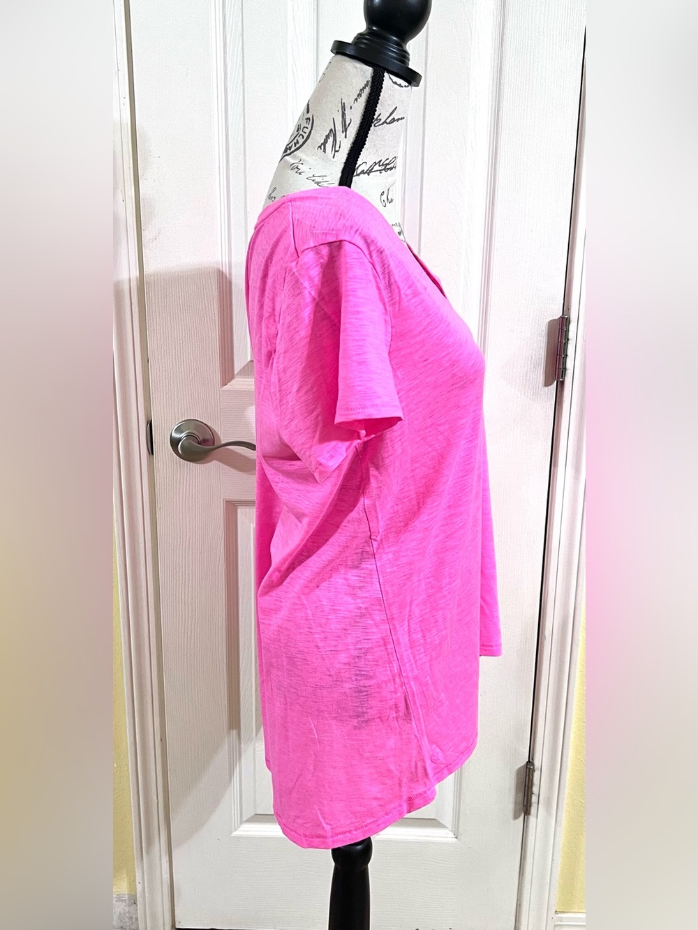 NWOT- Lilly Pulitzer Prosecco Pink Etta V- Neck Tee. - Picture 3 of 8